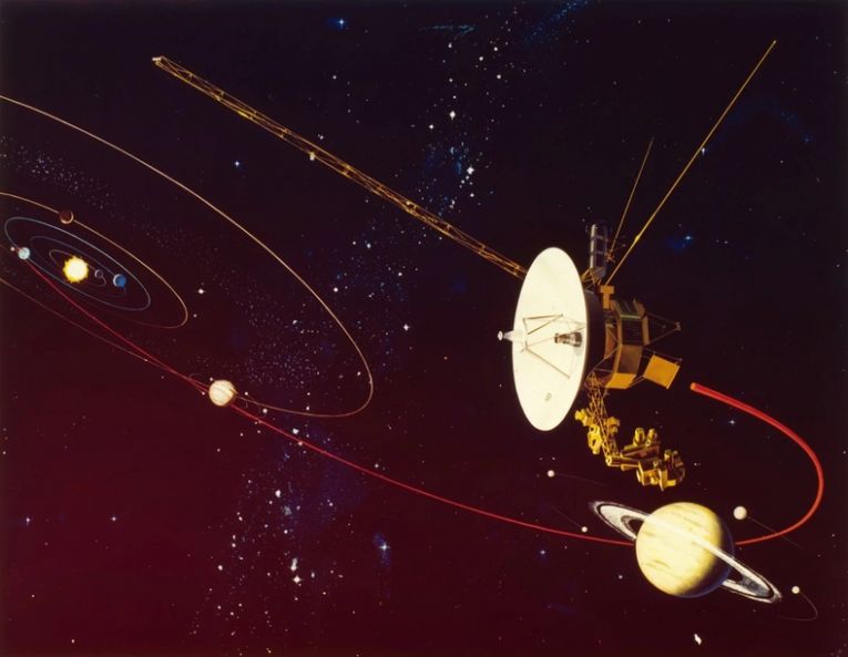 1977 год — "Вояджер-2" становится первым космическим кораблем, совершающим путешествие между планетами